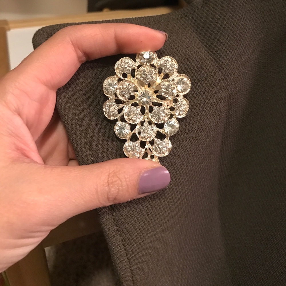 Beautiful crystal broach