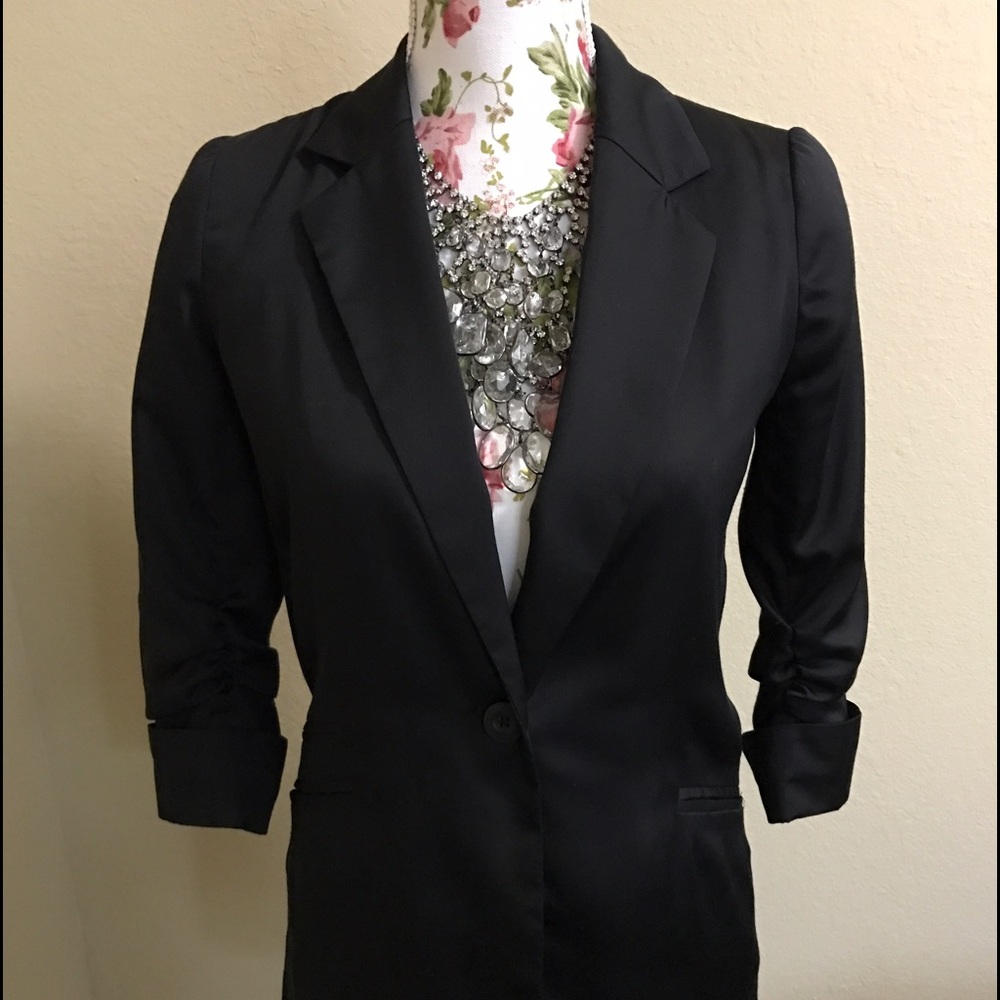 Lauren Conrad Scrunched Sleeve Black Blazer