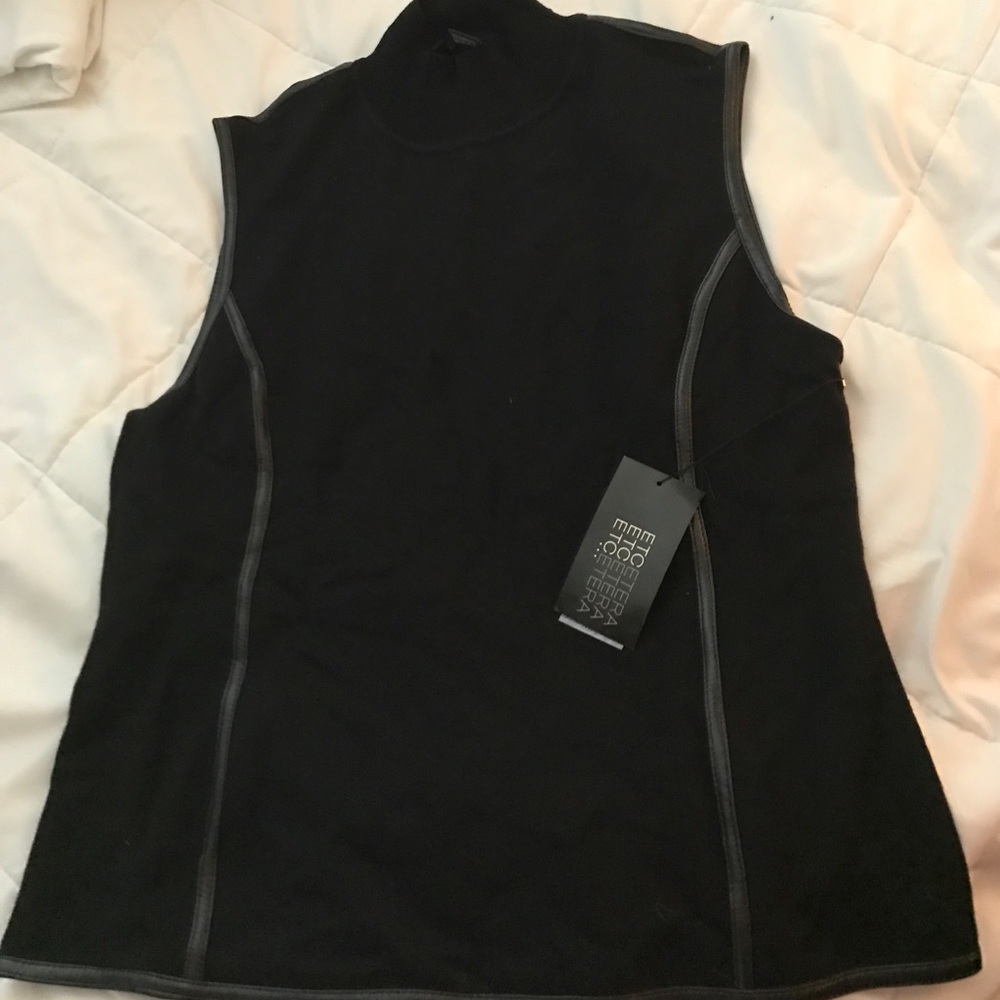 Sleeveless sweater