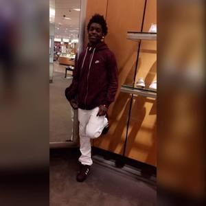 Meet your Posher, Luuh