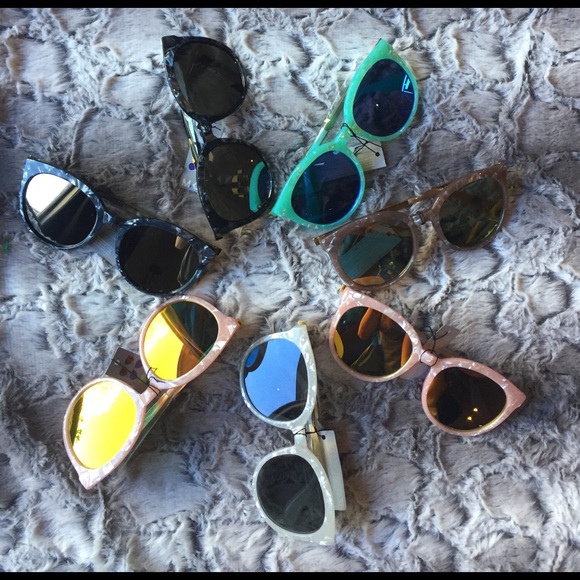 Assorted Sunnies: ONLY BLUE is left - Picture 2 of 6