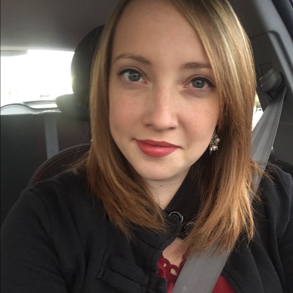 Meet your Posher, Leslie