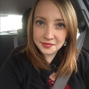 Meet your Posher, Leslie