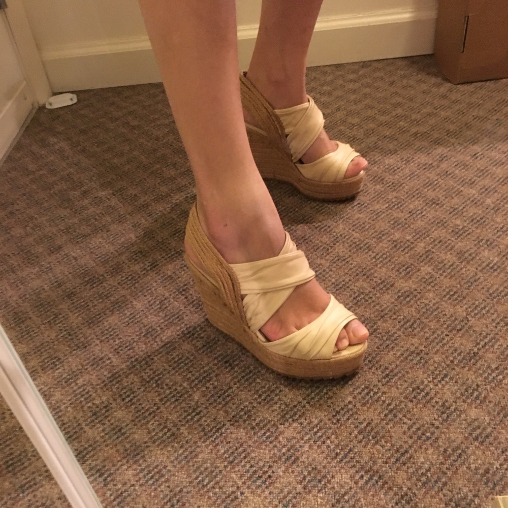 sandal - Picture 2 of 5