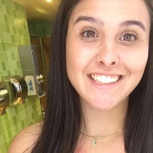 Meet your Posher, Lauryn