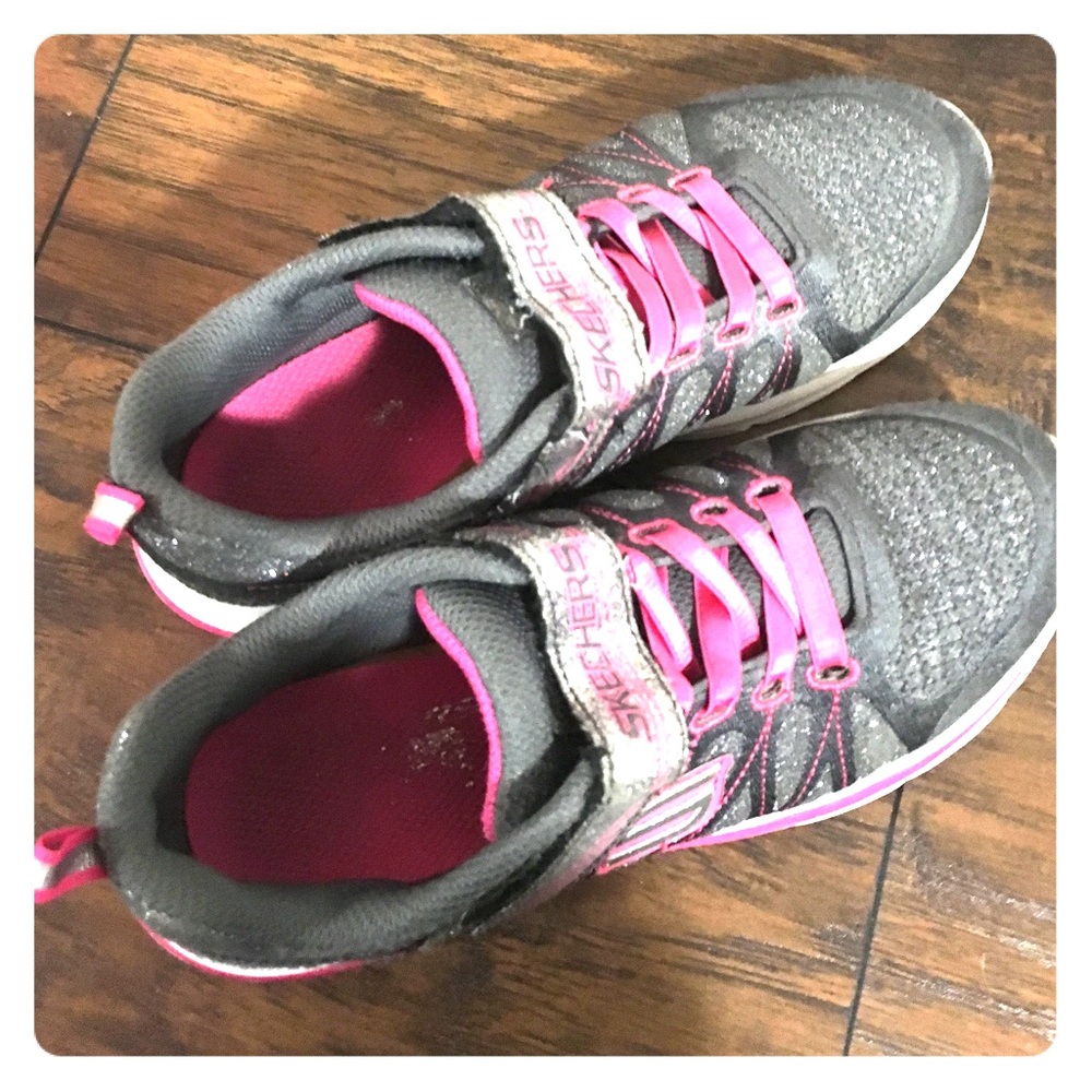Hot pink and gray sketchers