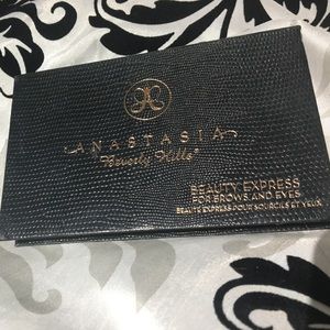 Anastasia Beauty Express for Brows and Eyes