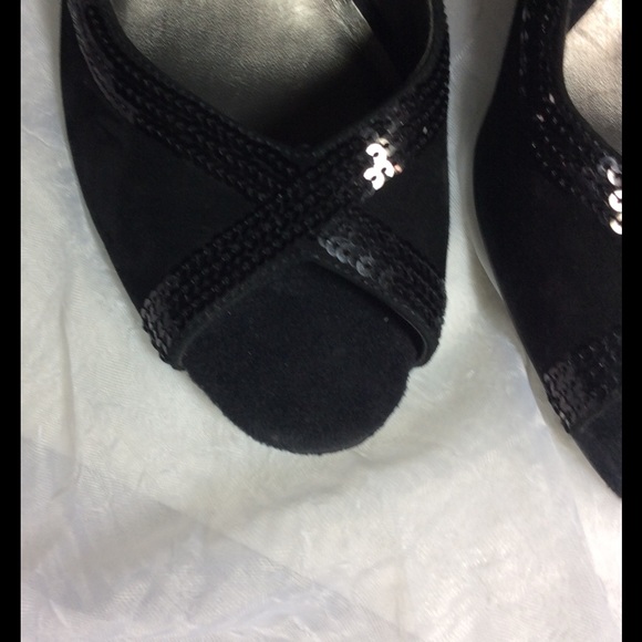 Peep toe suede pumps - Picture 6 of 8