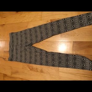 Tribal print leggings