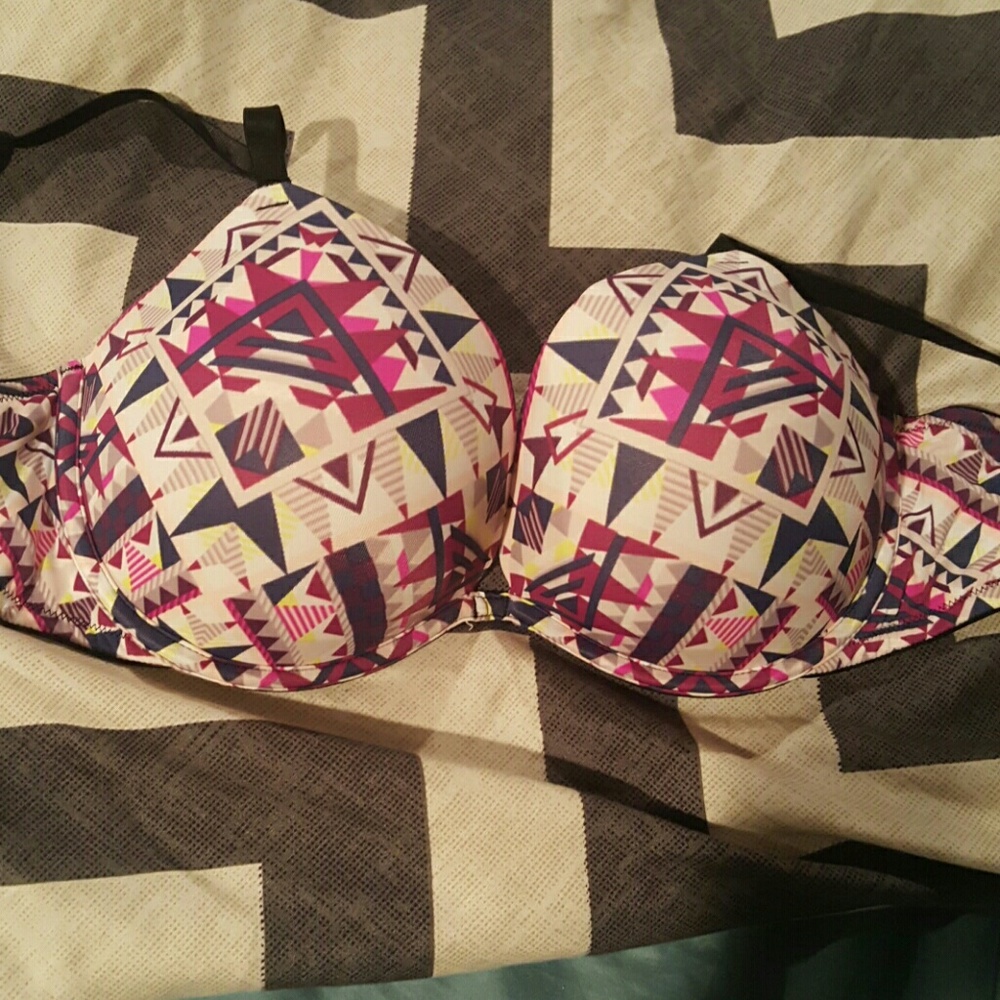 PINK Victoria Secret bra super pushup