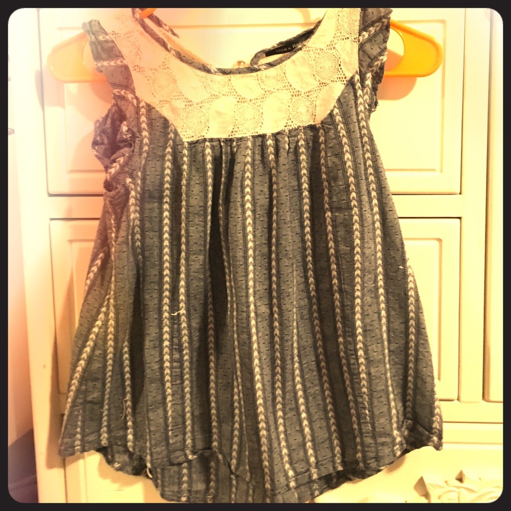 Jean lace and striped with ruffled sleeves