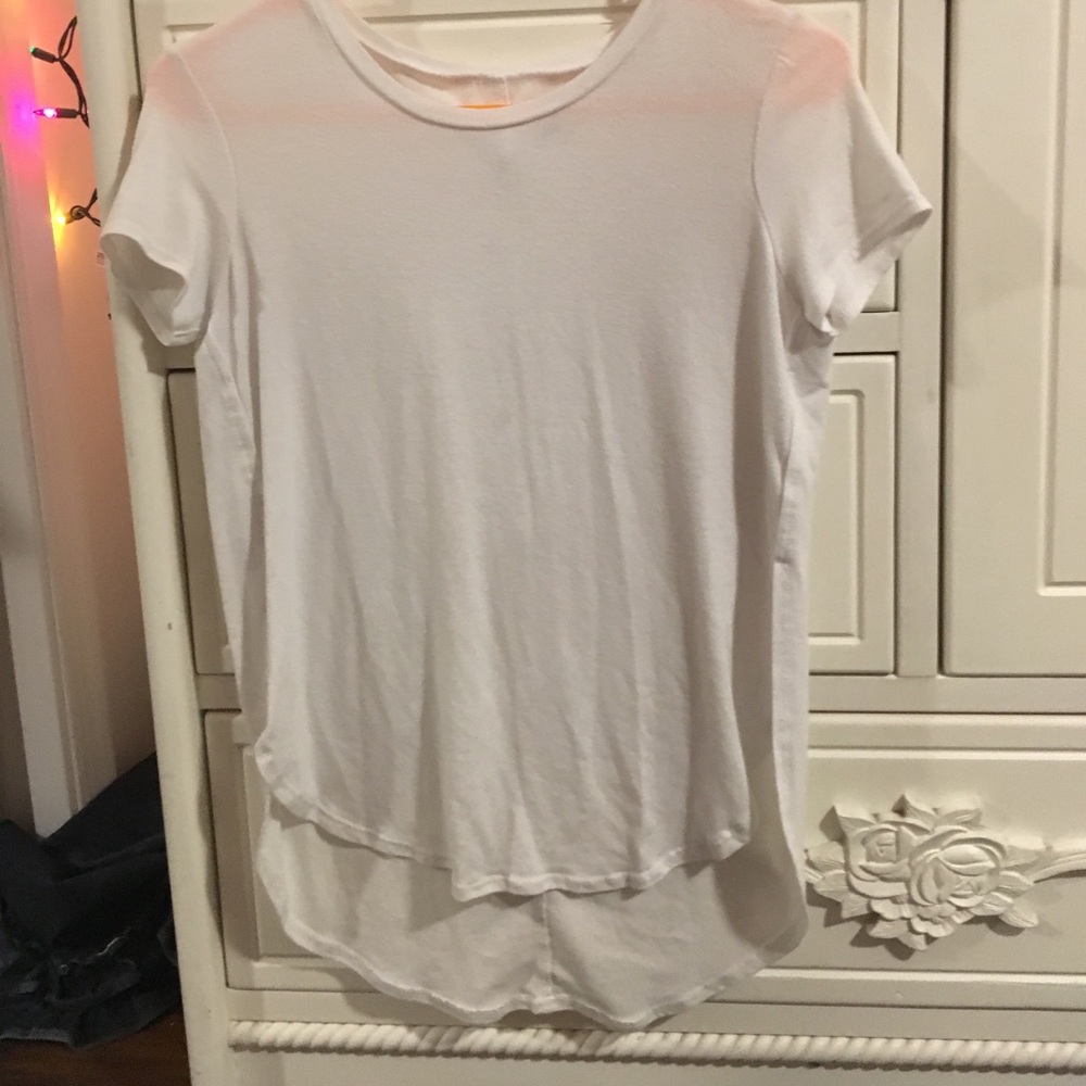 Plain white top short sleeve