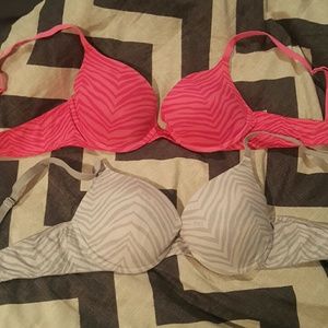 PINK Victoria Secret bra
