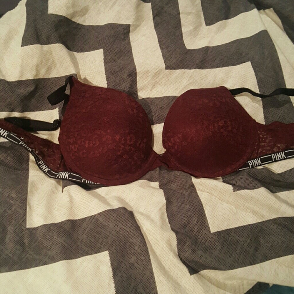 PINK Victoria Secret bra