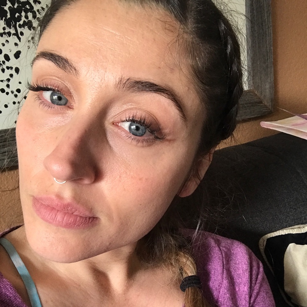 Meet your Posher, Victoria