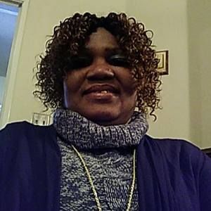 Meet your Posher, Dee