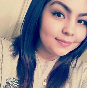 Meet your Posher, Selena