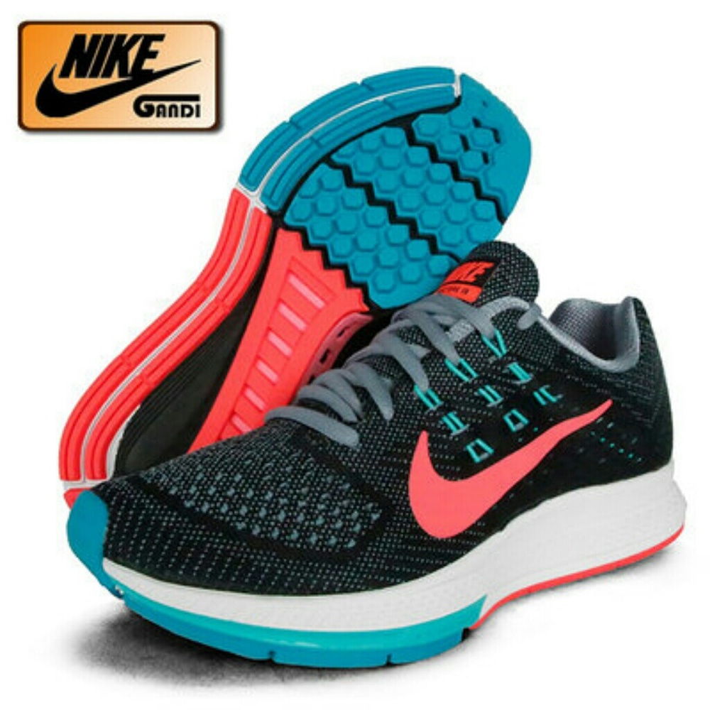 NIKE AIR ZOOM STRUCTURE 18  WMNS SIZE 7.5