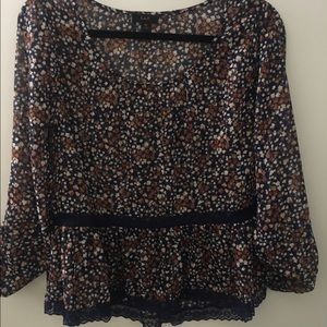 Pretty floral peplum top