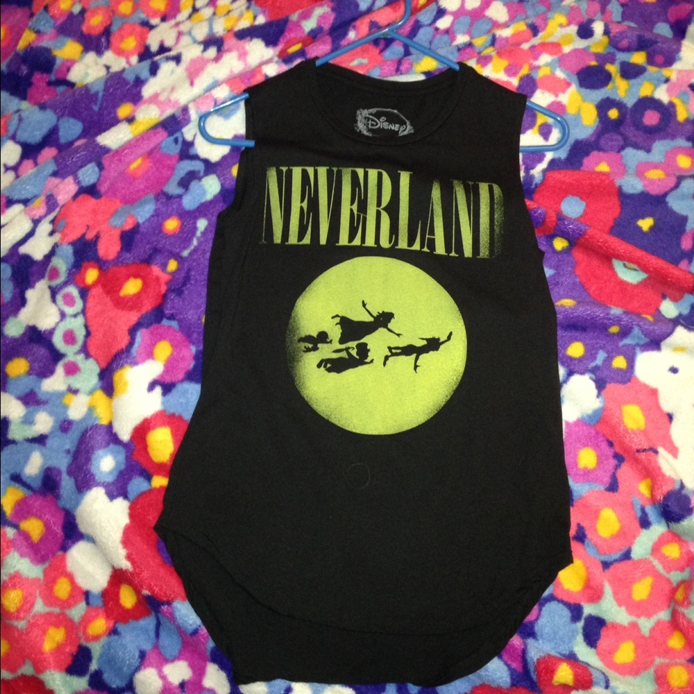 neverland hot topic tank💗