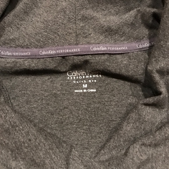Calvin Klein performance top - Picture 3 of 4