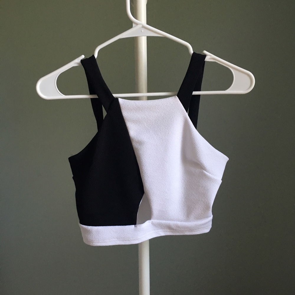 NWT Charlotte Russe Crop Top