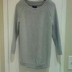 Cute & Simple Gap Sweater