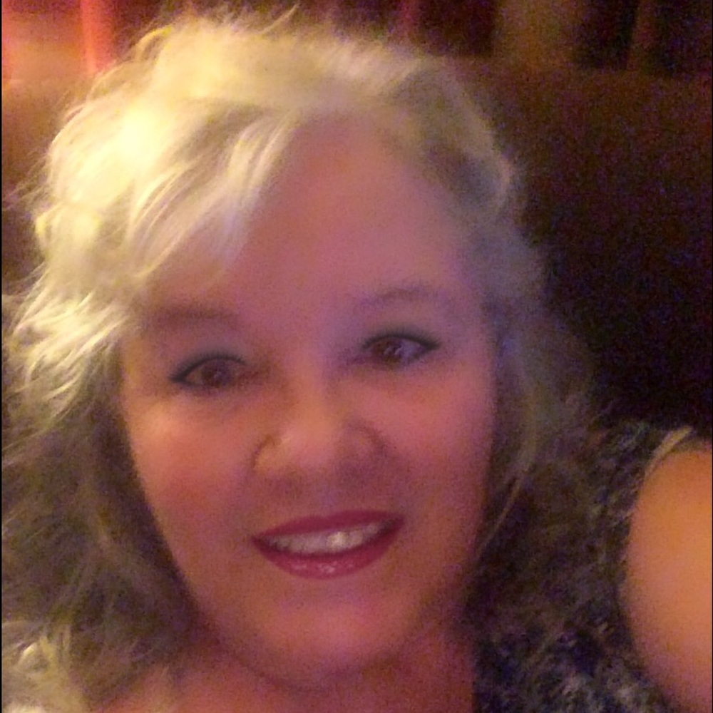 Meet your Posher, Cindi