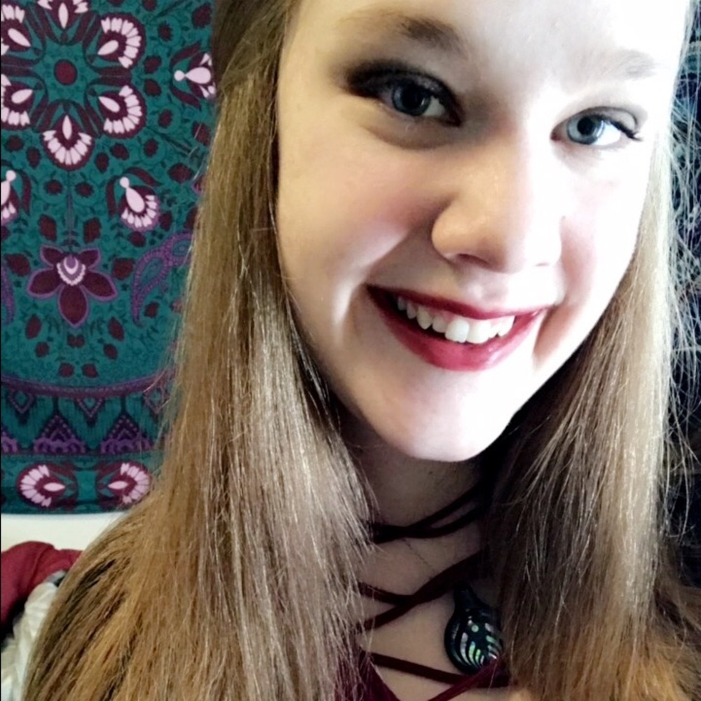 Meet your Posher, Lisa