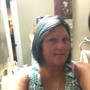 Meet your Posher, Brenda