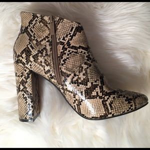 Snake booties