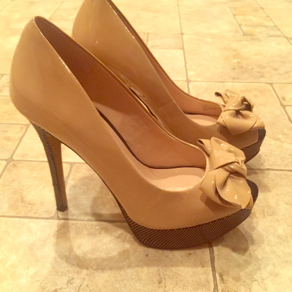 Jessica Simpson peep toe heels