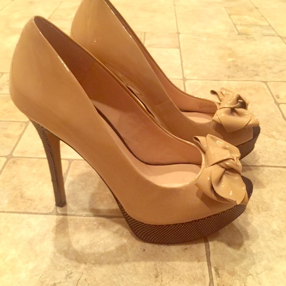 Jessica Simpson peep toe heels - Picture 1 of 2