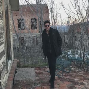 Meet your Posher, Brandon