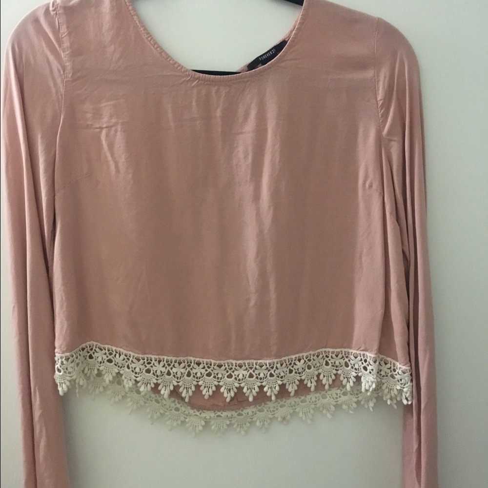 Long sleeve pretty crop