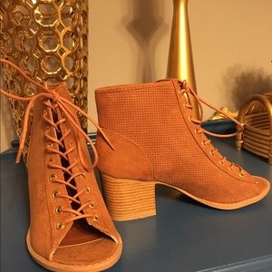 Suede lace camel sandal/bootie