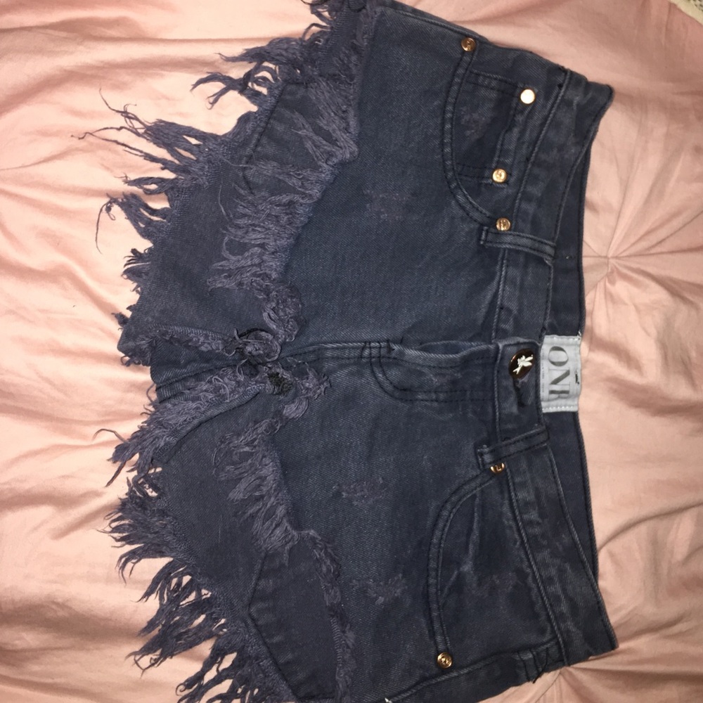 One teaspoon distressed wash shorts size 25