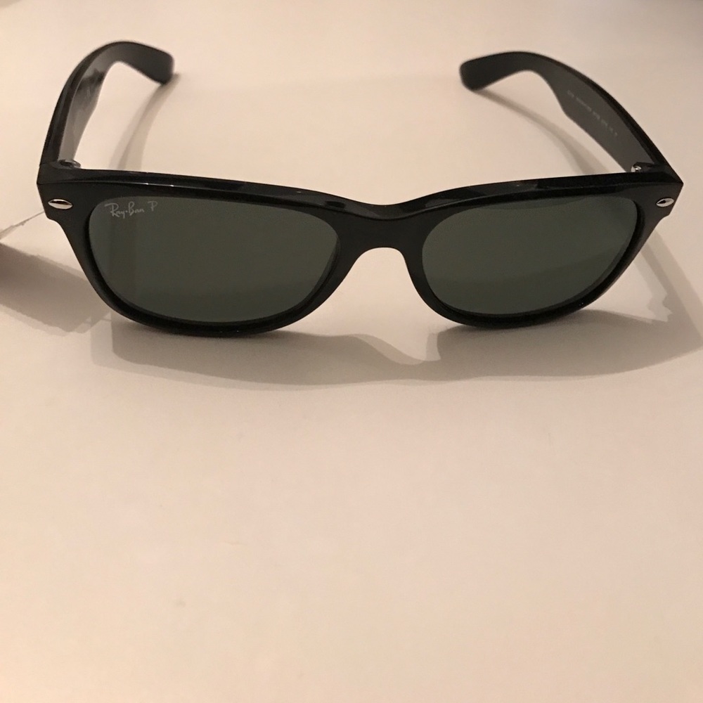 Polarized Ray-Ban Wayfarers