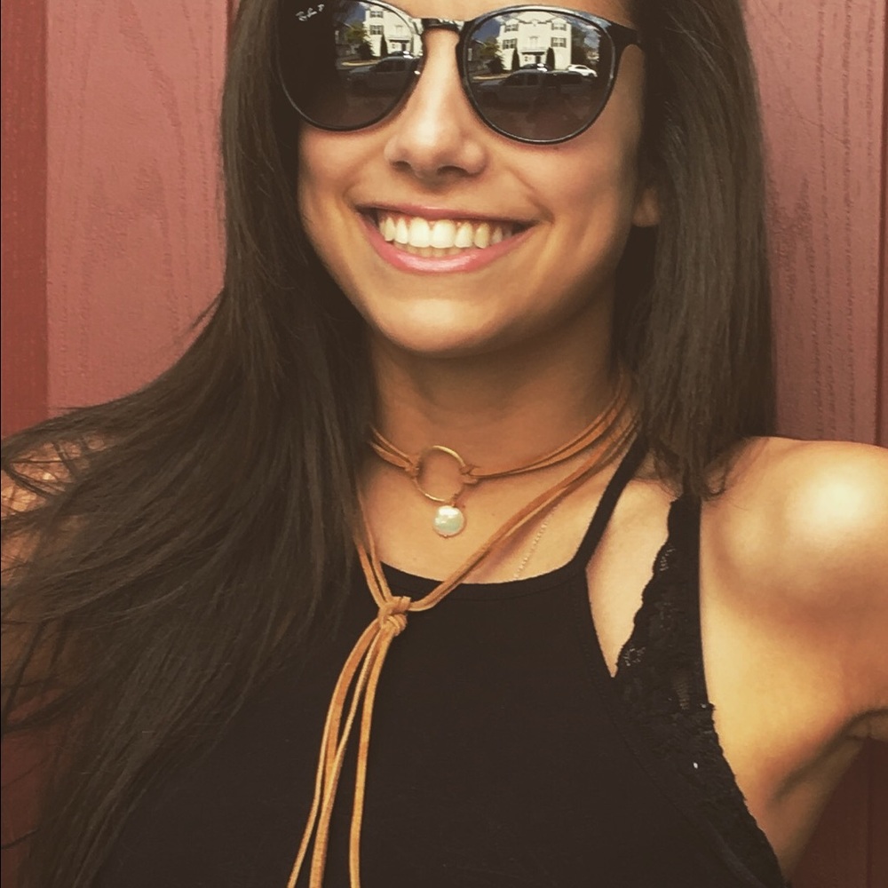 Coin Pearl Choker - Picture 2 of 4