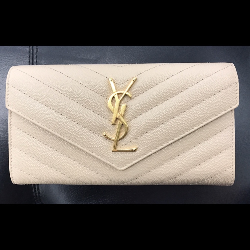 YSL wallet ❌SOLD❌