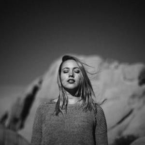 Meet your Posher, Caitlin