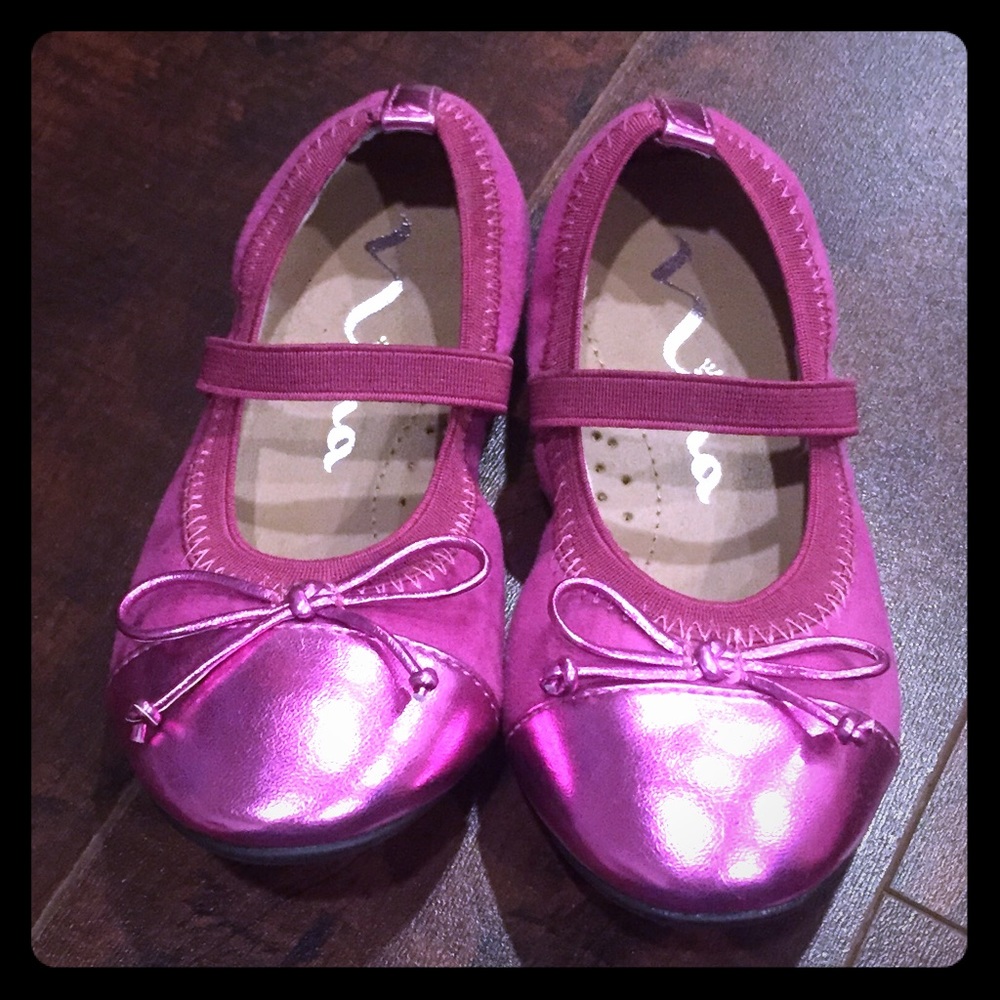 Nina Metallic Magenta Size 9 Toddler mary Janes