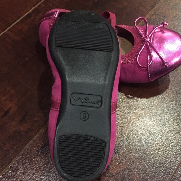 Nina Metallic Magenta Size 9 Toddler mary Janes - Picture 4 of 4