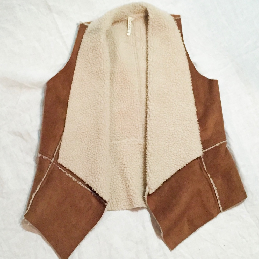 Willow & Clay Paneled Sherpa Vest