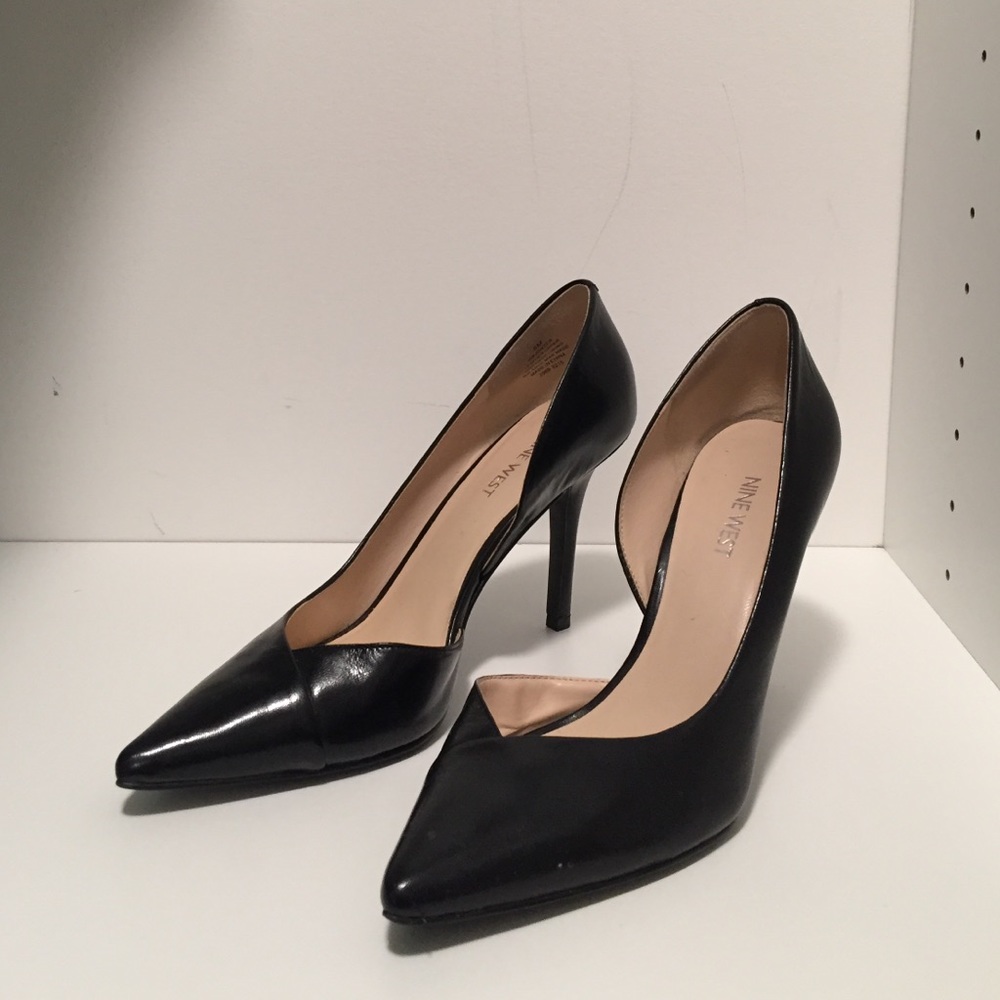 Black D'orsay pumps