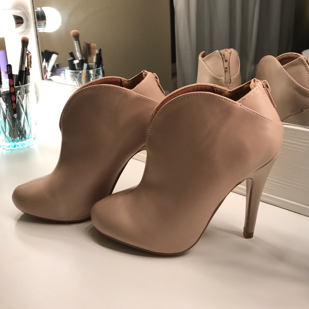 Nude ankle boots