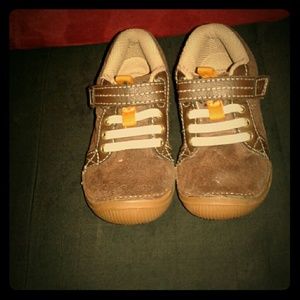 Toddler walking shoes