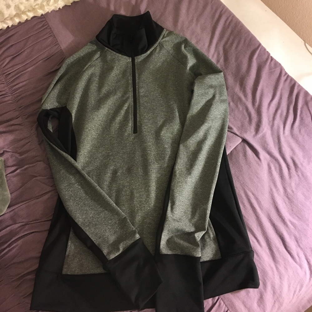 Aeropostale workout jacket size medium