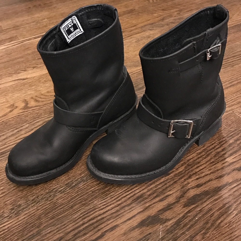 Frye 8R Engineer boots