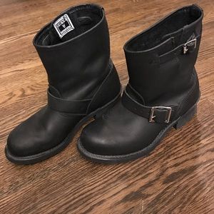 Frye 8R Engineer boots